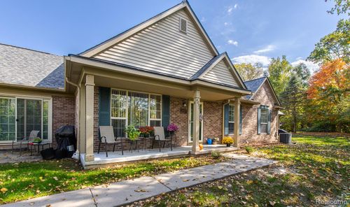 4091 Stonebridge, Holly, MI, 48442-9529 | Card Image