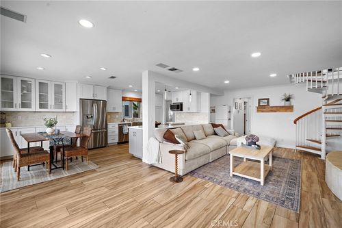 2528 University Dr, Newport Beach, CA, 92660 | Card Image