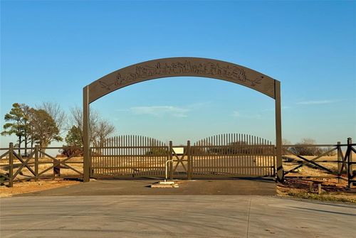 00000 Christian Circle, Chickasha, OK, 73018 | Card Image