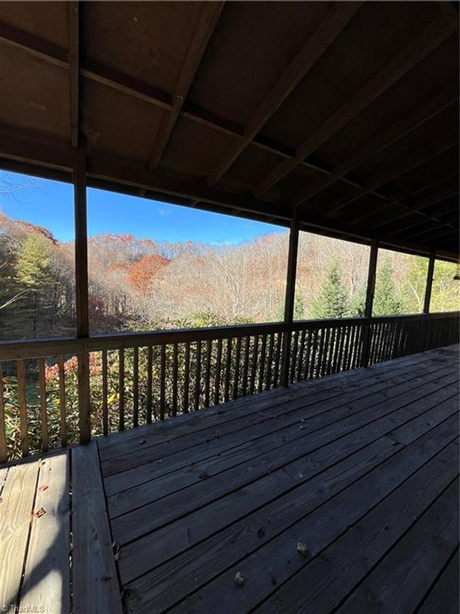 1972 Big Horse Creek Rd, House other with 3 bedrooms, 2 bathrooms and null parking in Lansing NC | Image 28