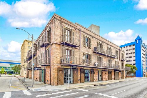 3-900 S Peters St, New Orleans, LA, 70130-1789 | Card Image