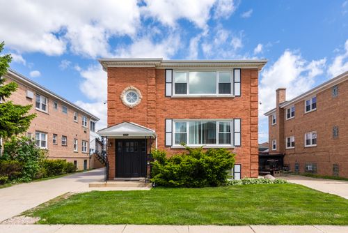 2-8312 W Summerdale Avenue, Chicago, IL, 60656 | Card Image