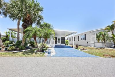 127 - 2100 Kings Highway, House other with 2 bedrooms, 2 bathrooms and null parking in Port Charlotte FL | Image 1