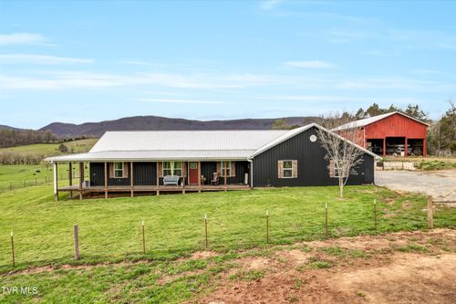 4144 Back Valley Rd, Speedwell, TN, 37870-7106 | Card Image