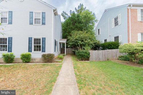 28 Newington Ct N, CHARLES TOWN, WV, 25414-4220 | Card Image