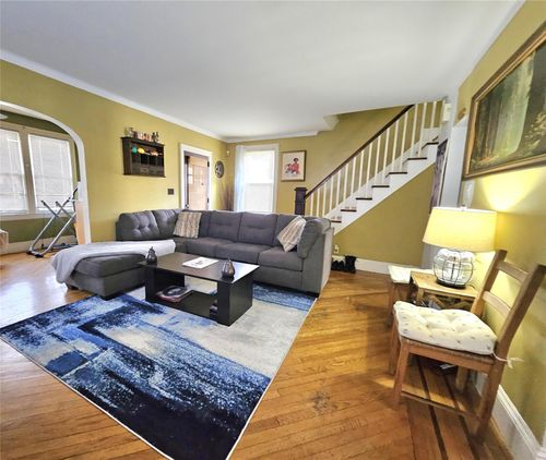 132 Brookville Blvd, Rosedale, NY, 11422-1446 | Card Image