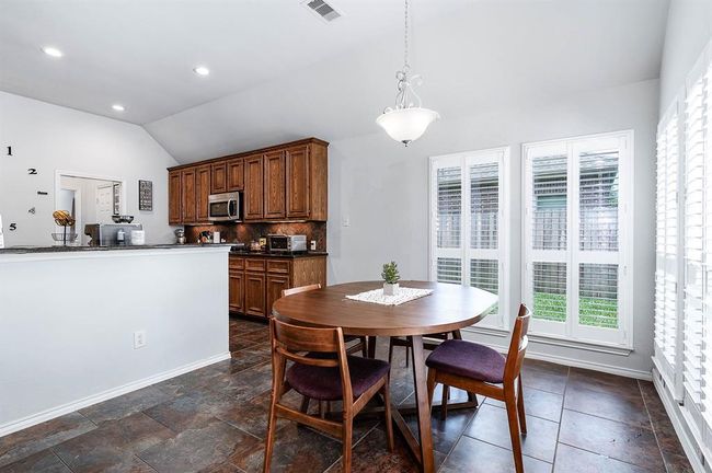 2313 Lilac Breeze Ln, House other with 4 bedrooms, 2 bathrooms and 3 parking in Pearland TX | Image 13