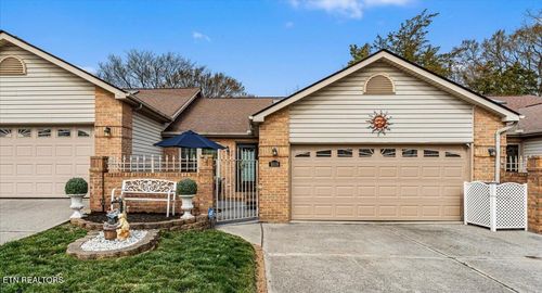 9509 Hyacinth Way, Knoxville, TN, 37923-3512 | Card Image