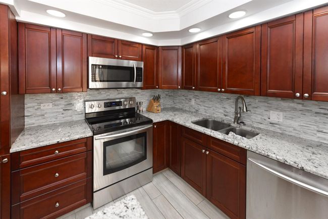 1512 15 Th Ter, Condo with 3 bedrooms, 3 bathrooms and null parking in Palm Beach Gardens FL | Image 16