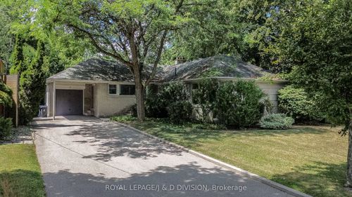 10 Campbell Cres, North York, ON, M2P1P2 | Card Image