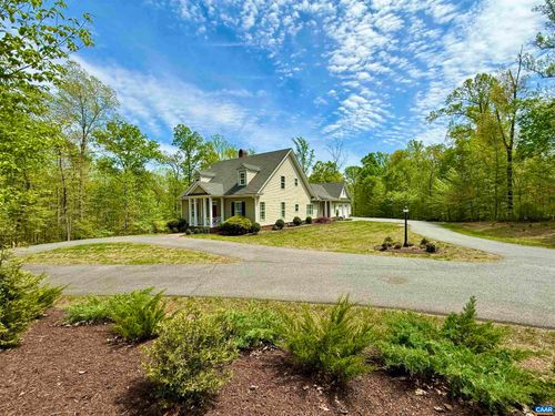 1025 Pelham Dr, KESWICK, VA, 22947-2196 | Card Image