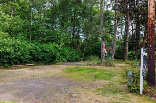 21 Lakeside Dr, Copalis Beach, WA, 98535-1218 | Card Image