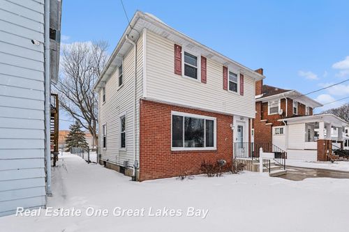 1407 Bay St, Saginaw, MI, 48602-3904 | Card Image