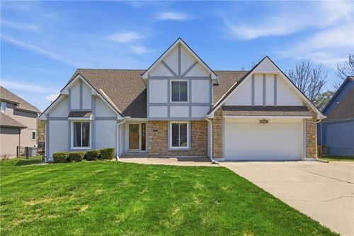 5115 Sw Pelican Pt, Lee's Summit, MO, 64082-4538 | Card Image