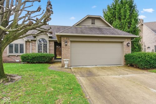 751 Cottage Ln, Greenwood, IN, 46143-8443 | Card Image