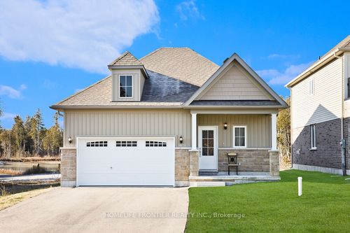 11 Spruceside Dr, Bobcaygeon, ON, K0M1A0 | Card Image