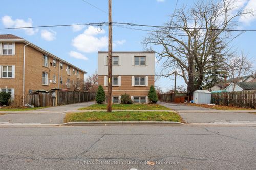 6-383 Buena Vista Ave, Oshawa, ON, L1J2M6 | Card Image