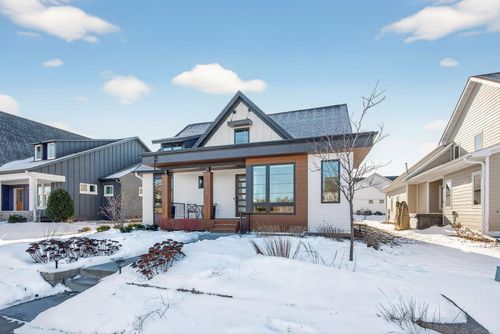 11425 Wildflower Dr N, Lake Elmo, MN, 55042-2210 | Card Image