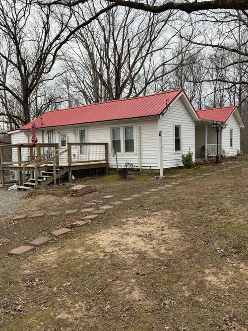 210 Reynolds Rd, Charlotte, TN, 37036-5015 | Card Image