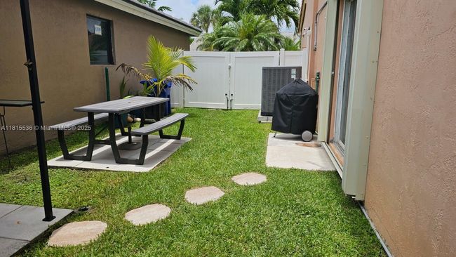 975 Nw 165 Th Ave, House other with 4 bedrooms, 3 bathrooms and null parking in Pembroke Pines FL | Image 9