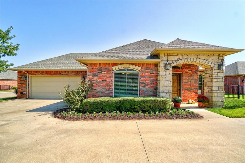 Persimmon Dr, Oklahoma City, OK 73120
