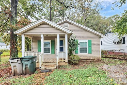 911 N Ransom St, Gastonia, NC, 28052-1645 | Card Image