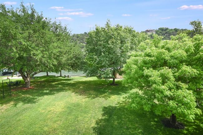 2305 Manana St, House other with 4 bedrooms, 4 bathrooms and 6 parking in Austin TX | Image 36
