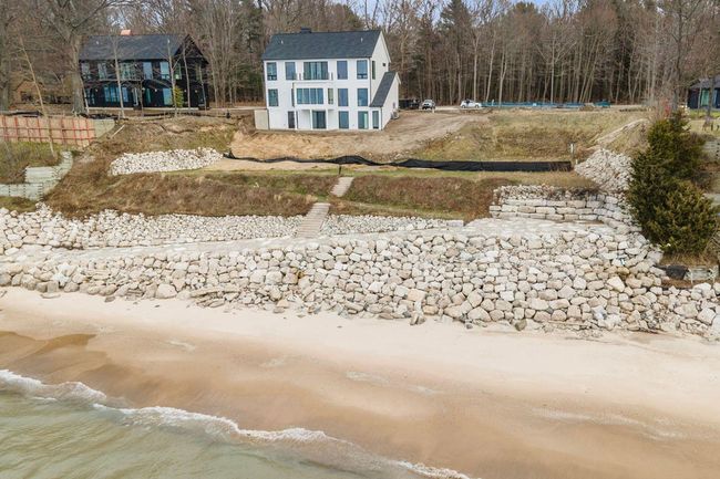 Lake Frontage | Image 18