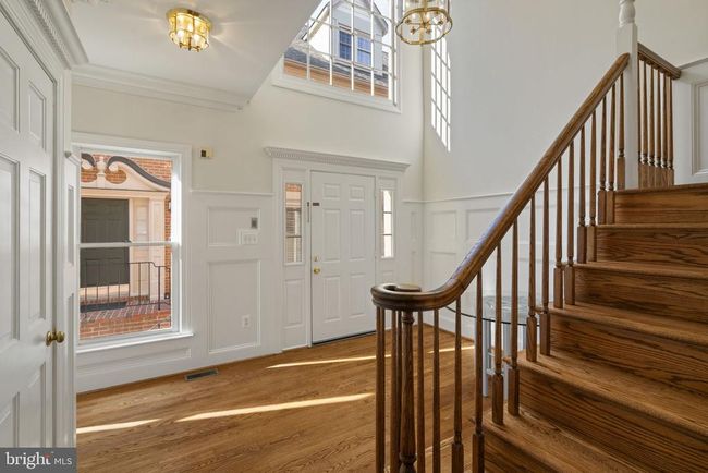 1537 Cedar Ave, Townhouse with 4 bedrooms, 5 bathrooms and null parking in MCLEAN VA | Image 8