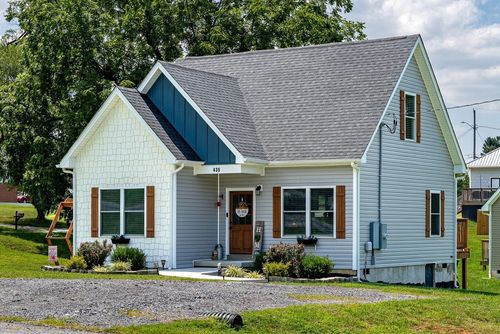435 9th St, SHENANDOAH, VA, 22849-1300 | Card Image
