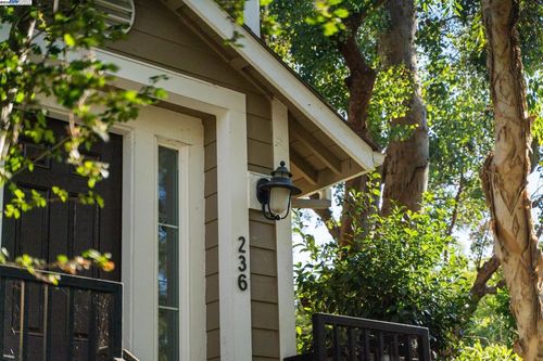 236 Birch Creek Ter, Pleasanton, CA, 94566-7127 | Card Image