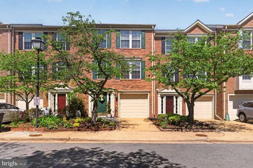 917 Rolfe Pl, Alexandria, VA, 22314-1383 | Card Image