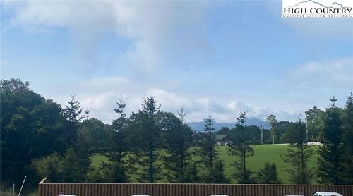 unit-2313-301 Pinnacle Inn Rd, Beech Mountain, NC, 28604-7479 | Card Image