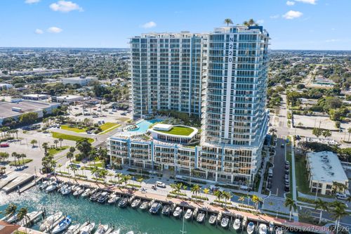 1121-220 Lake Shore Dr, Lake Park, FL, 33403-3605 | Card Image