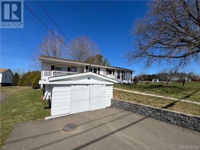 15 Mcelroy Rd, House other with 3 bedrooms, 2 bathrooms and null parking in Beechwood NB | Image 2