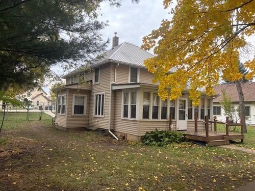 426 Monroe St Se, Hutchinson, MN, 55350-2636 | Card Image