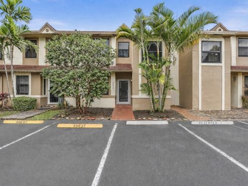 240-240 City View Dr, Fort Lauderdale, FL, 33311-9120 | Card Image