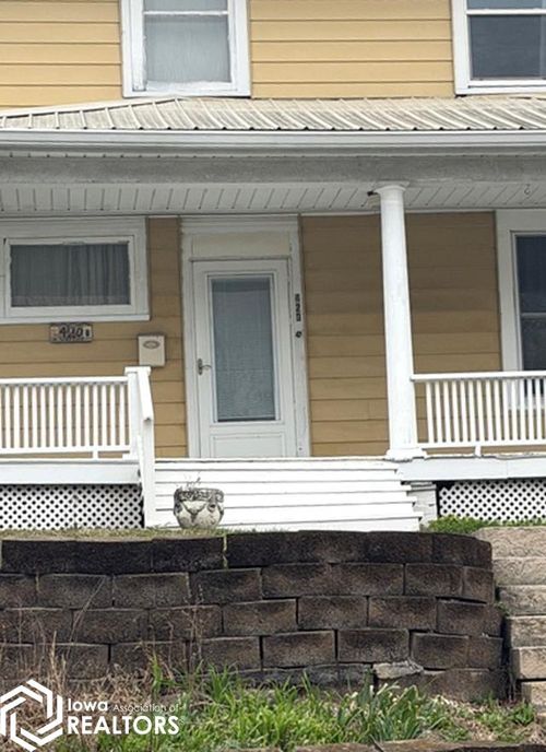 420 N Wapello St, Ottumwa, IA, 52501-2432 | Card Image