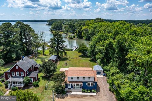 2082 Fairport Rd, Reedville, VA, 22539-4307 | Card Image