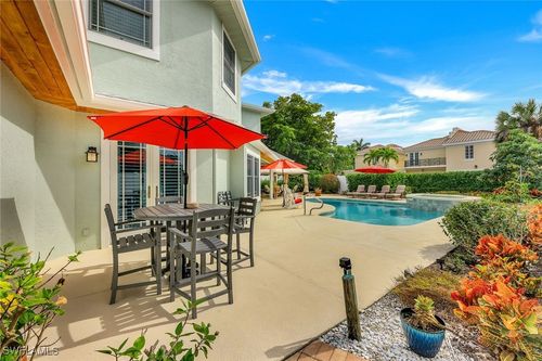 478 1st Ave S, NAPLES, FL, 34102-5964 | Card Image