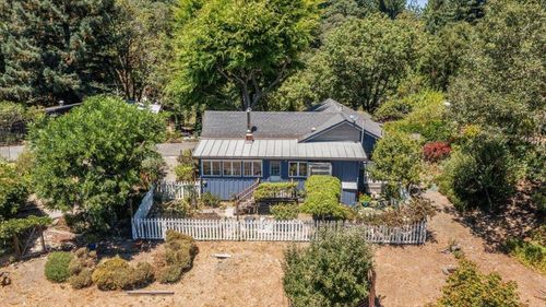 22196 Summit Rd, Los Gatos, CA, 95033-9010 | Card Image