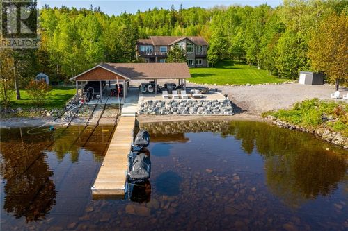 20 Breezehill Rd, Skead, ON, P0M2Y0 | Card Image