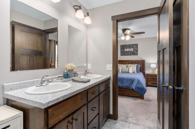 16-Bedroom 1 Bathroom.jpg | Image 15