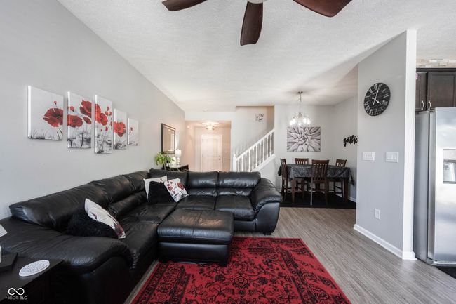 9770 Blue Violet Dr, Condo with 3 bedrooms, 3 bathrooms and null parking in Noblesville IN | Image 9