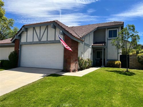 28828 Loretta Ln, Canyon Country, CA, 91387 | Card Image