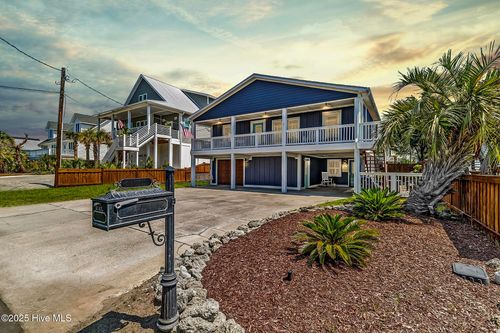 114 Florida Ave, Carolina Beach, NC, 28428-5801 | Card Image