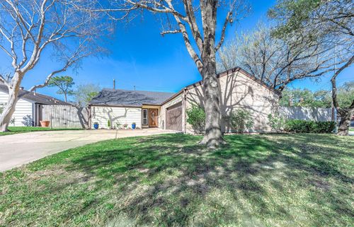 11802 Poplar Creek Dr, Houston, TX, 77077-6119 | Card Image