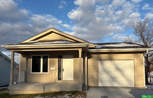 2269 N 38th Ave, Omaha, NE, 68111-3576 | Card Image