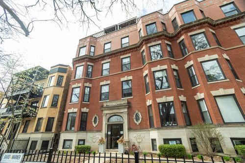apt-1-5206 N Winthrop Ave, Chicago, IL, 60640-2357 | Card Image
