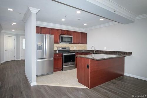 47-47 Steven Pl, Coram, NY, 11727-4500 | Card Image